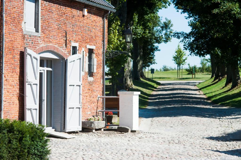 Hotel Golf De Pierpont Bons Villers Exterior foto